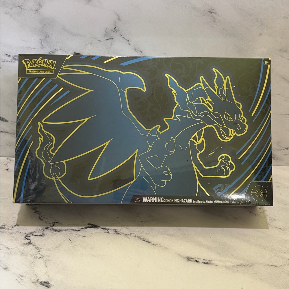Pokémon TCG Charizard X ex Ultra-Premium Collection